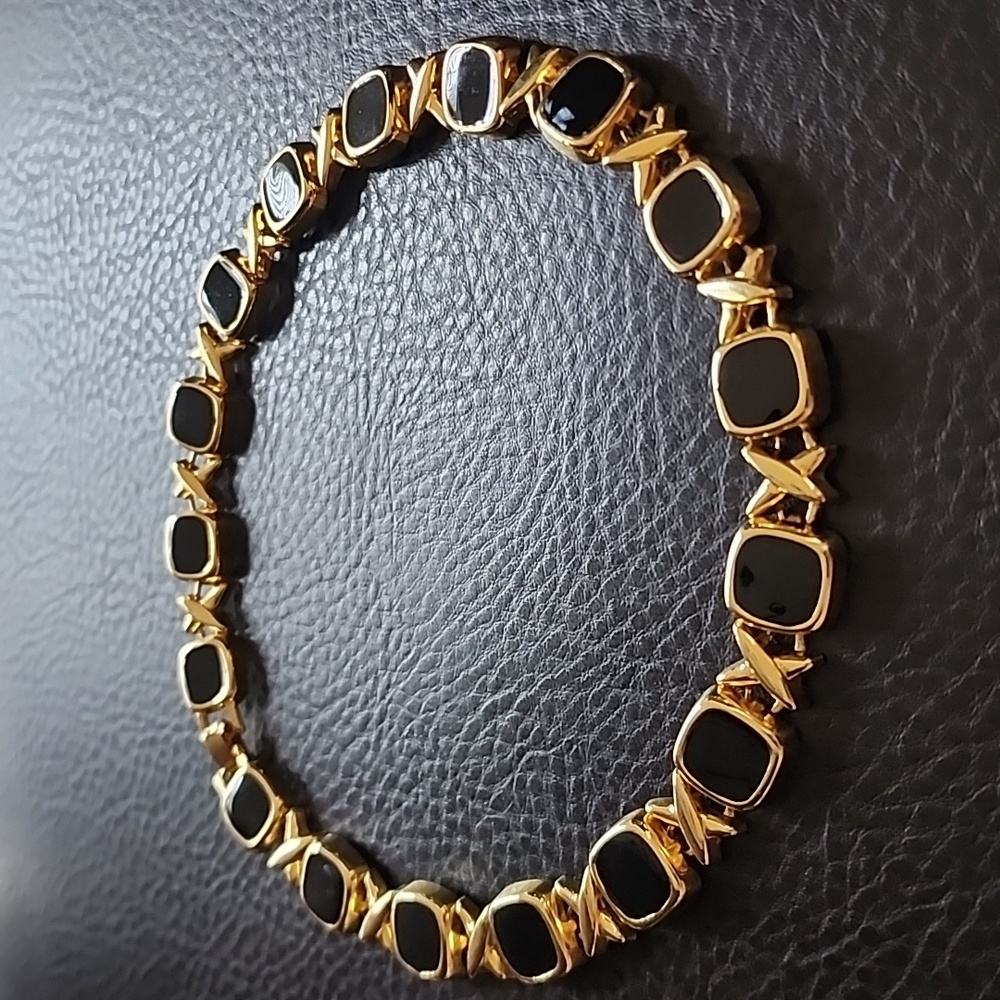 VTG necklace